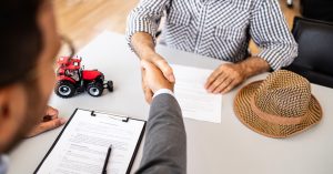 Read more about the article Private Ag Lenders vs. Traditional Banks: The Differences